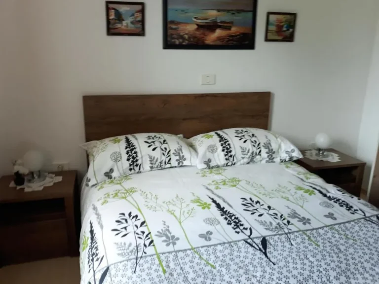 Apartment 1: Schlafzimmer