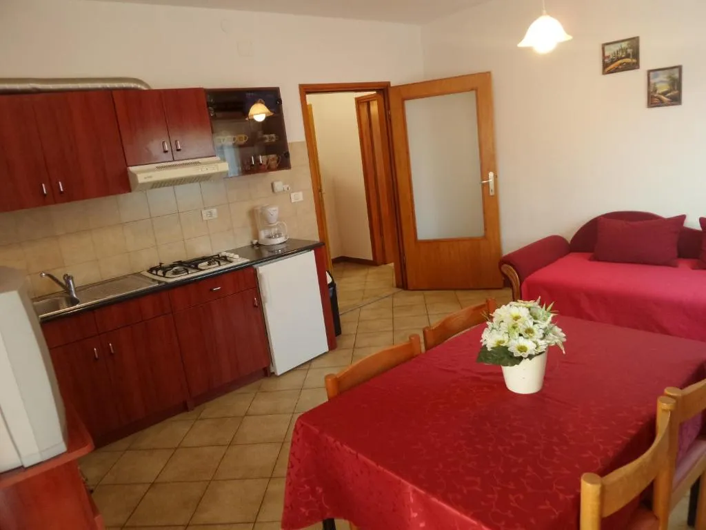 Apartment 3